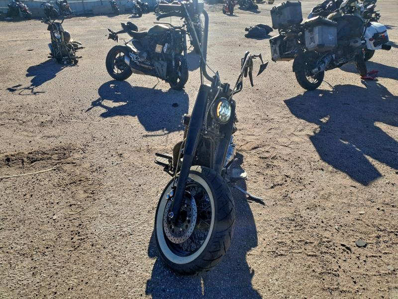 YAMAHA XV1700 A 2005