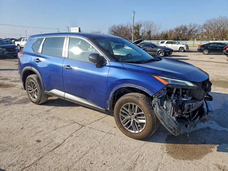 Фото 4 - NISSAN ROGUE