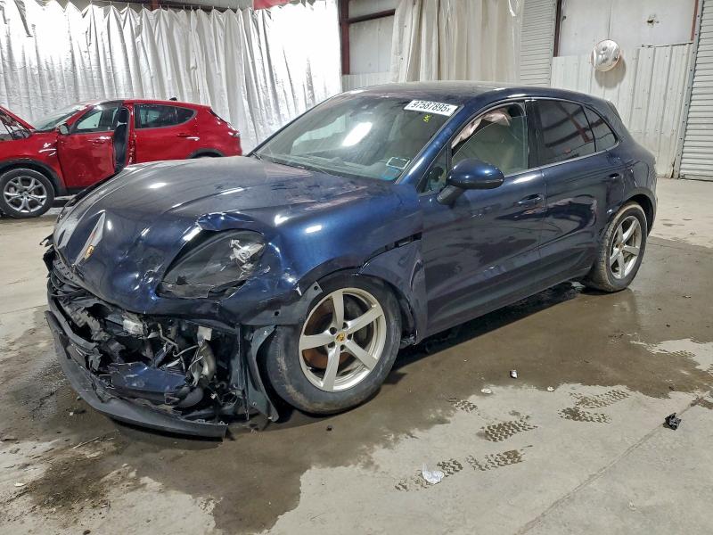 Фото 1 - PORSCHE MACAN