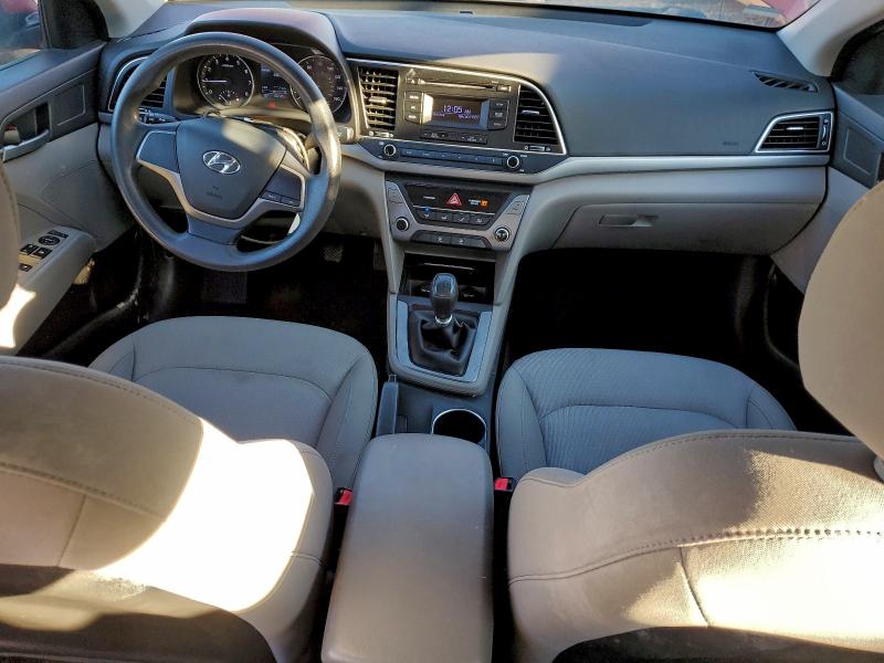 Фото 8 - HYUNDAI ELANTRA