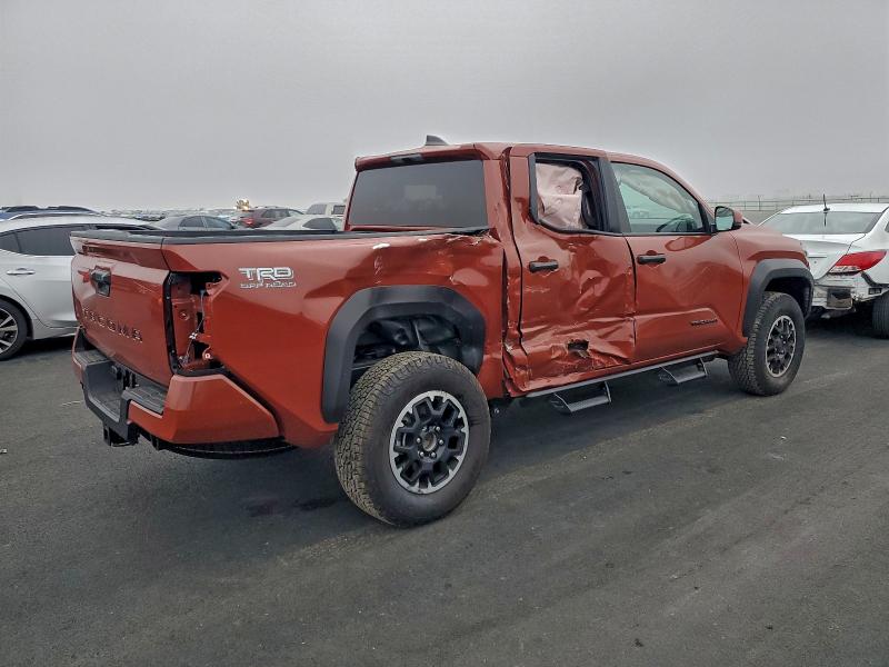 Фото 3 - TOYOTA TACOMA
