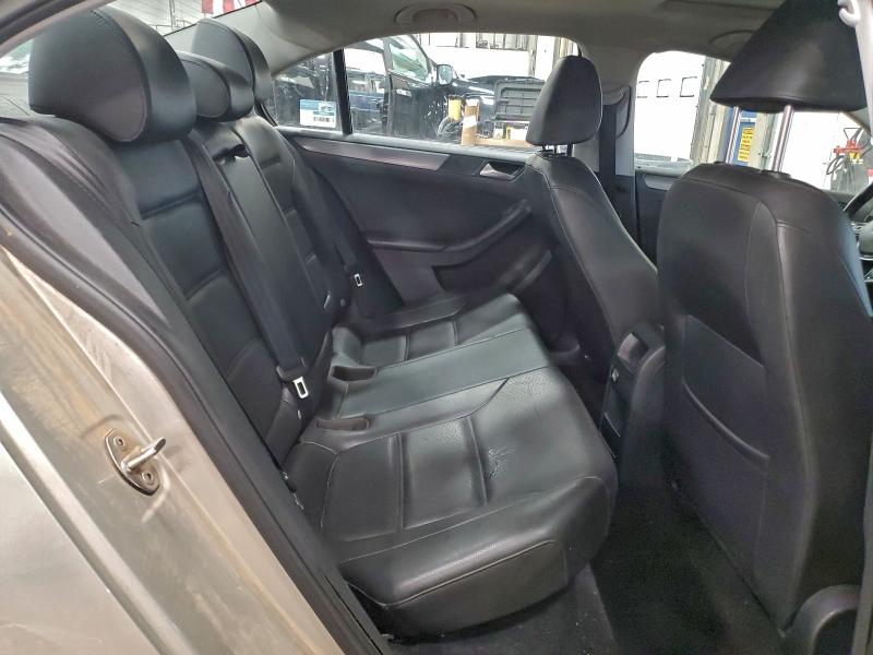 Фото 10 - VOLKSWAGEN JETTA