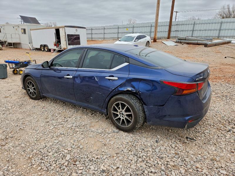 Фото 2 - NISSAN ALTIMA