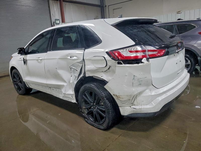 Фото 2 - FORD EDGE