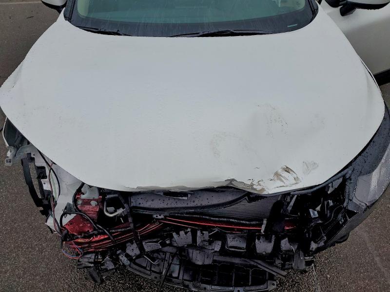 Фото 12 - NISSAN ROGUE