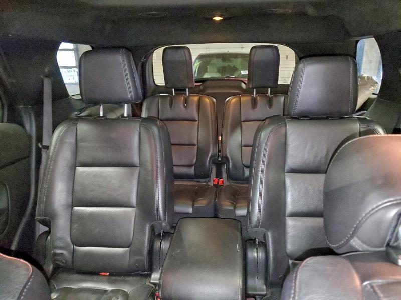 Фото 10 - FORD EXPLORER