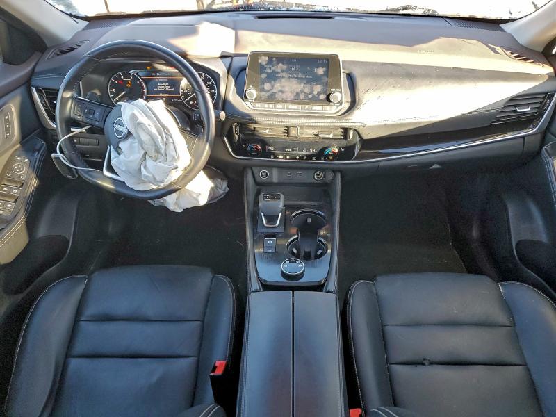 Фото 8 - NISSAN ROGUE