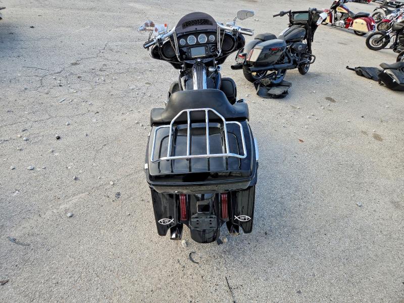 HARLEY-DAVIDSON FL 2016