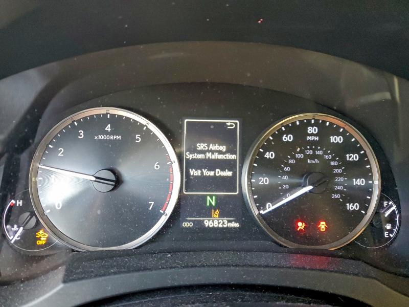 Фото 9 - LEXUS IS