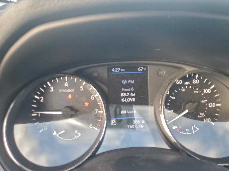 Фото 9 - NISSAN ROGUE