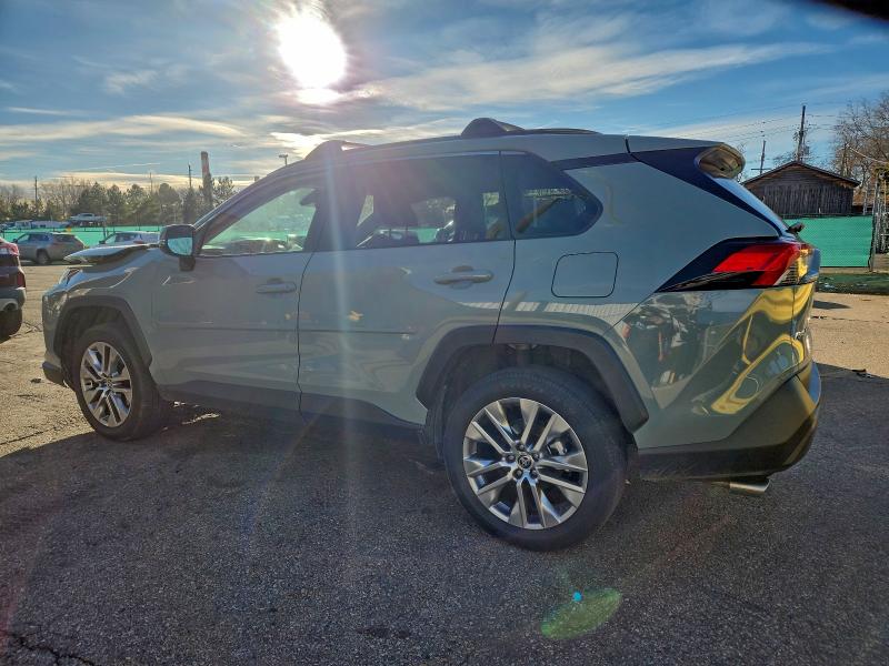 Фото 2 - TOYOTA RAV4