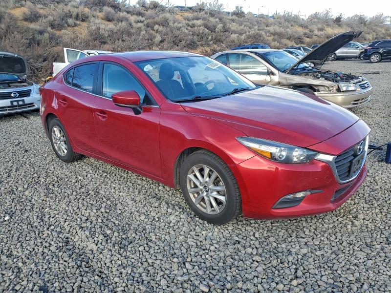 Фото 4 - MAZDA 3