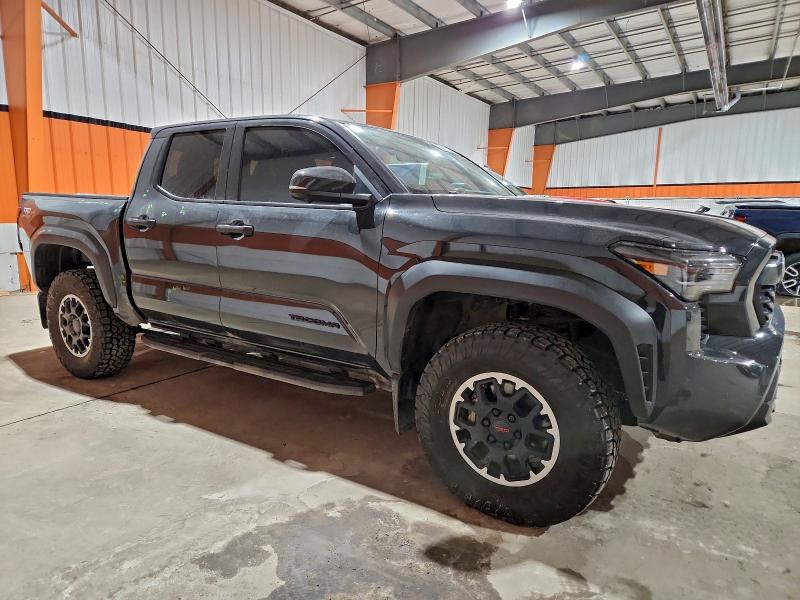 Фото 4 - TOYOTA TACOMA