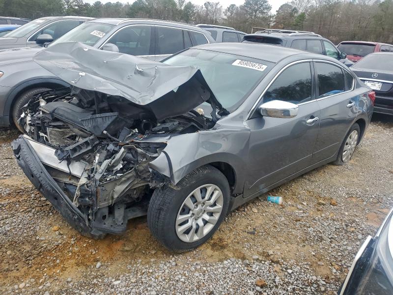 Фото 1 - NISSAN ALTIMA