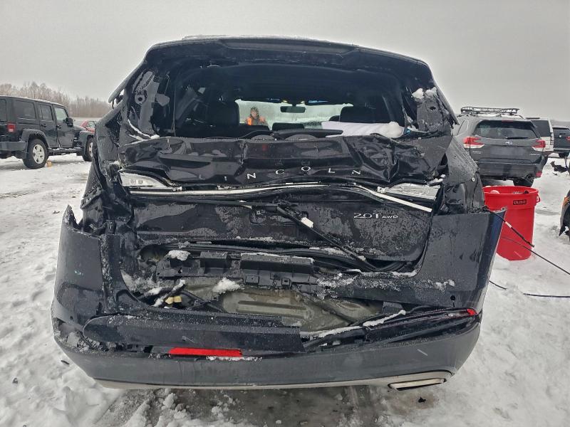 Фото 6 - LINCOLN NAUTILUS