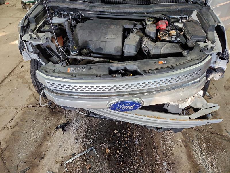 Фото 12 - FORD EXPLORER