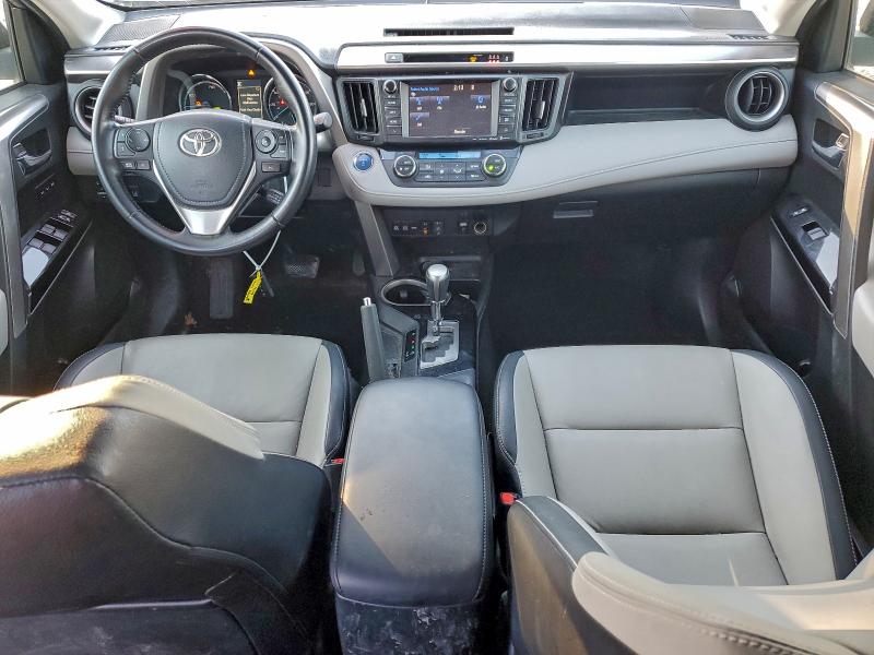 Фото 8 - TOYOTA RAV4