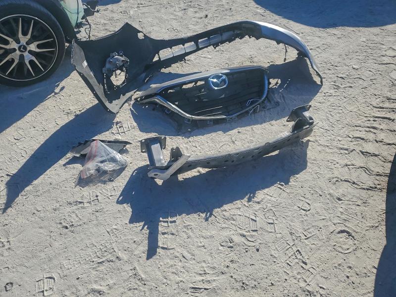 Фото 12 - MAZDA 3