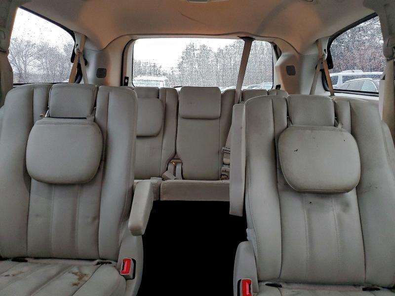 Фото 10 - CHRYSLER MINIVAN