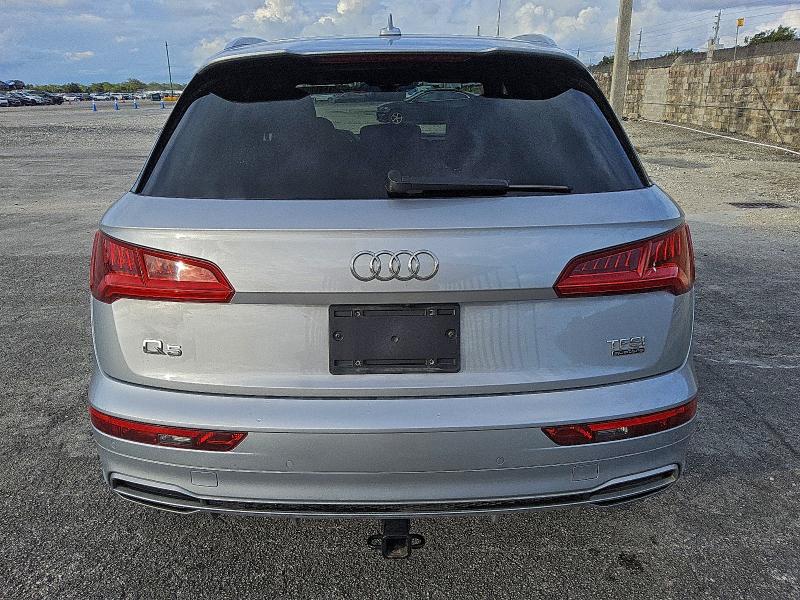 Фото 6 - AUDI Q5