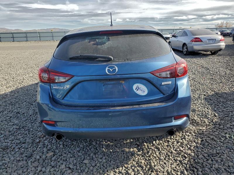 Фото 6 - MAZDA 3