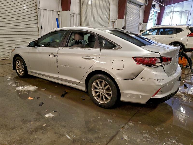 Фото 2 - HYUNDAI SONATA