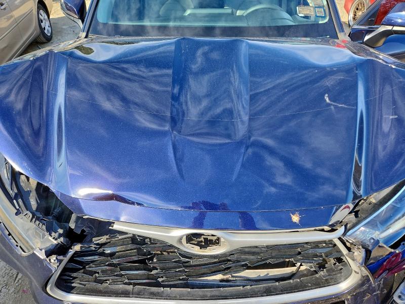 Фото 12 - TOYOTA HIGHLANDER