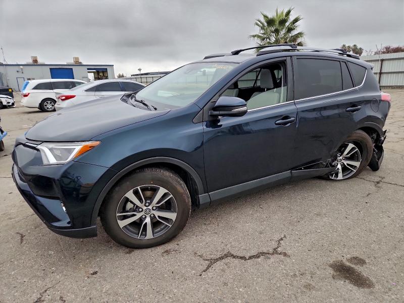 Фото 1 - TOYOTA RAV4