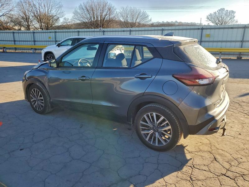 Фото 2 - NISSAN KICKS