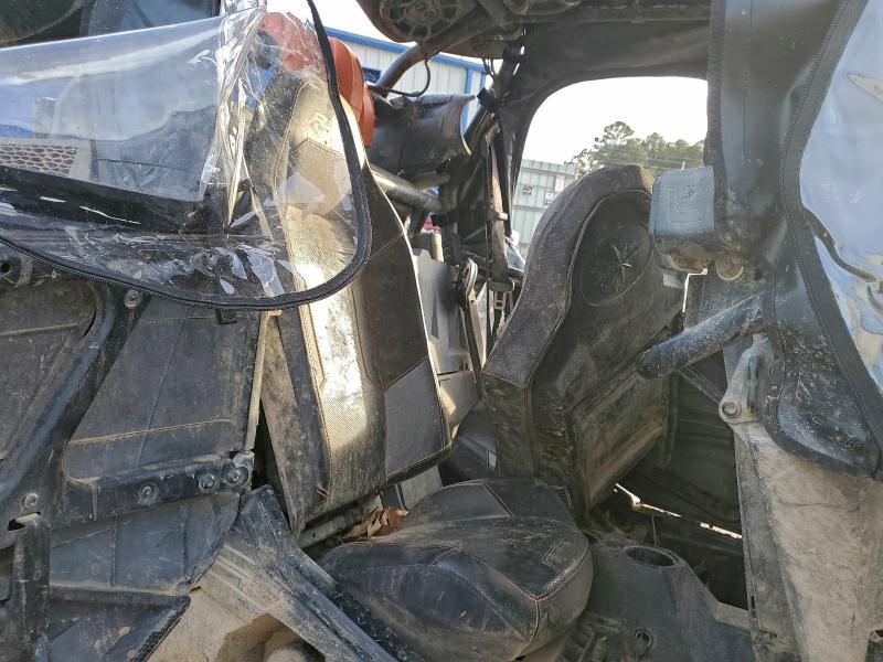 POLARIS UNKNOWN 2019