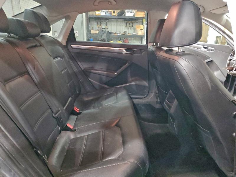 Фото 10 - VOLKSWAGEN PASSAT