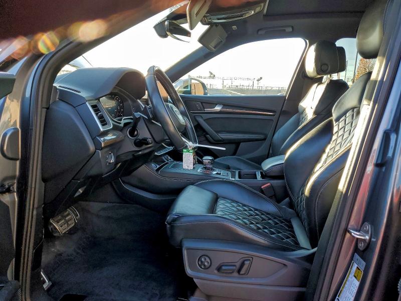 Фото 7 - AUDI SQ5