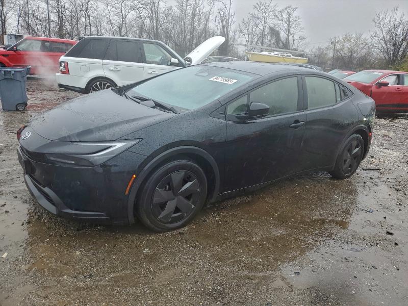 Фото 1 - TOYOTA PRIUS