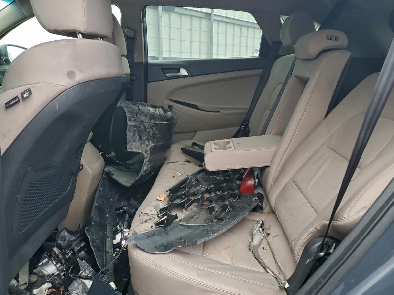 Фото 11 - HYUNDAI TUCSON