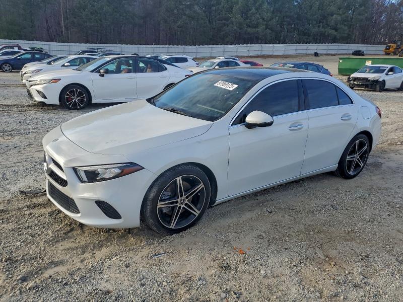 Фото 1 - MERCEDES-BENZ A-CLASS