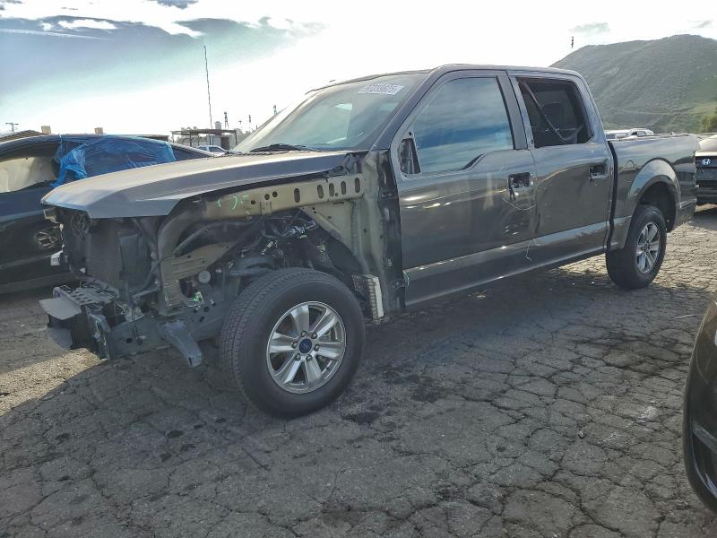 Фото 1 - FORD F-150