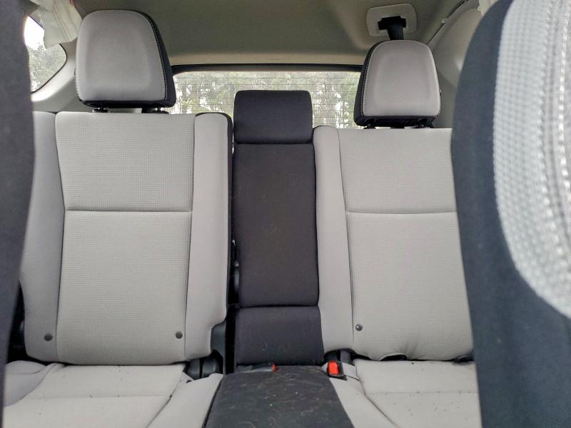 Фото 10 - TOYOTA RAV4