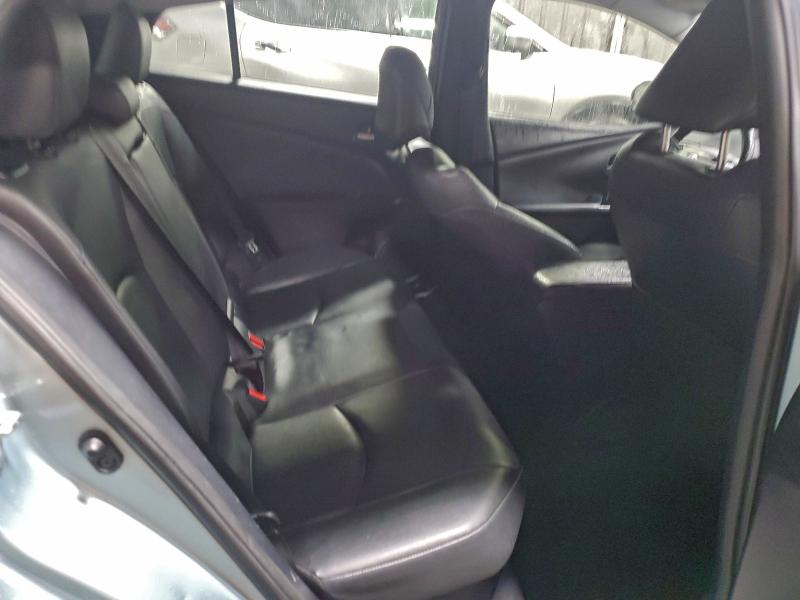 Фото 10 - TOYOTA PRIUS