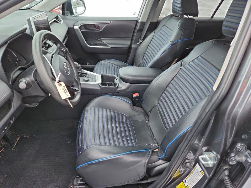 Фото 7 - TOYOTA RAV4