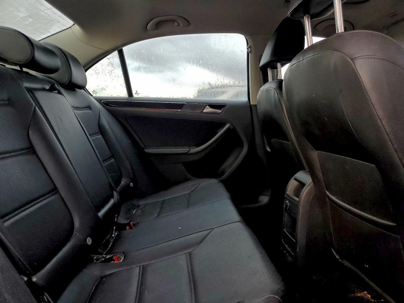 Фото 10 - VOLKSWAGEN JETTA