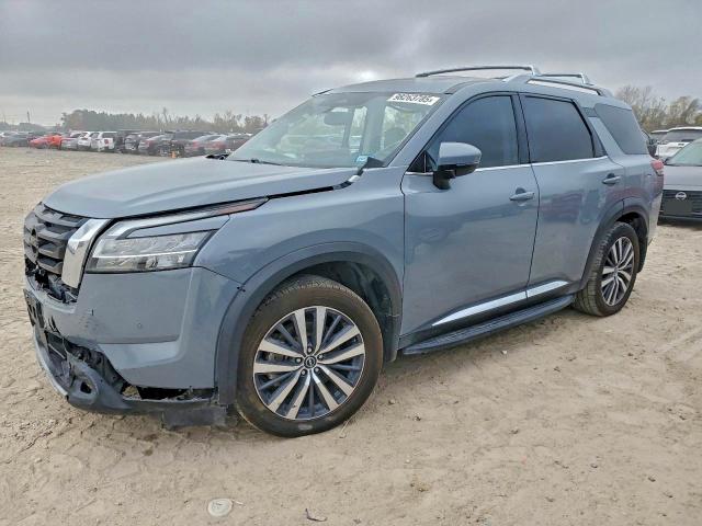 Фото 1 - NISSAN PATHFINDER