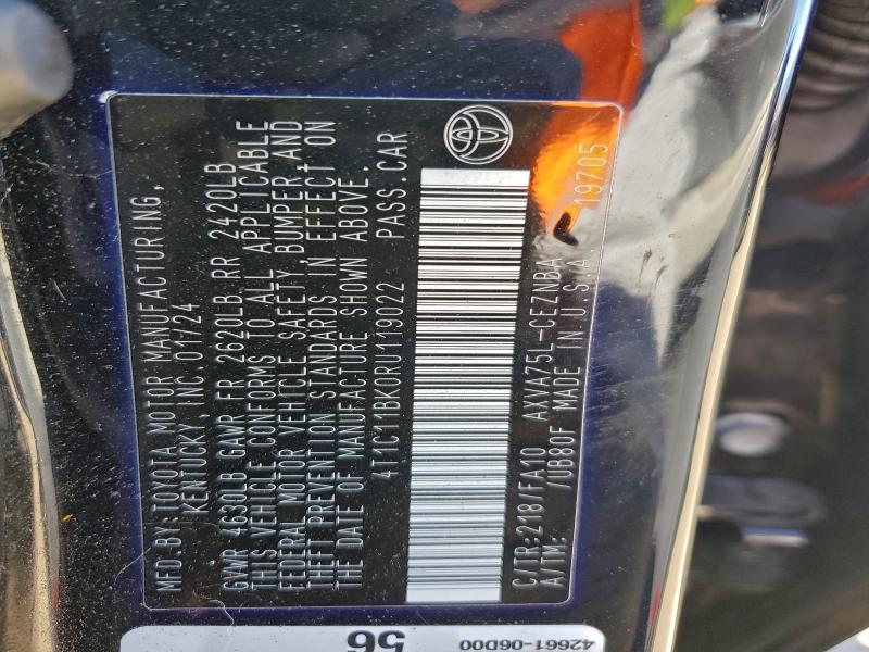 Фото 12 - TOYOTA CAMRY