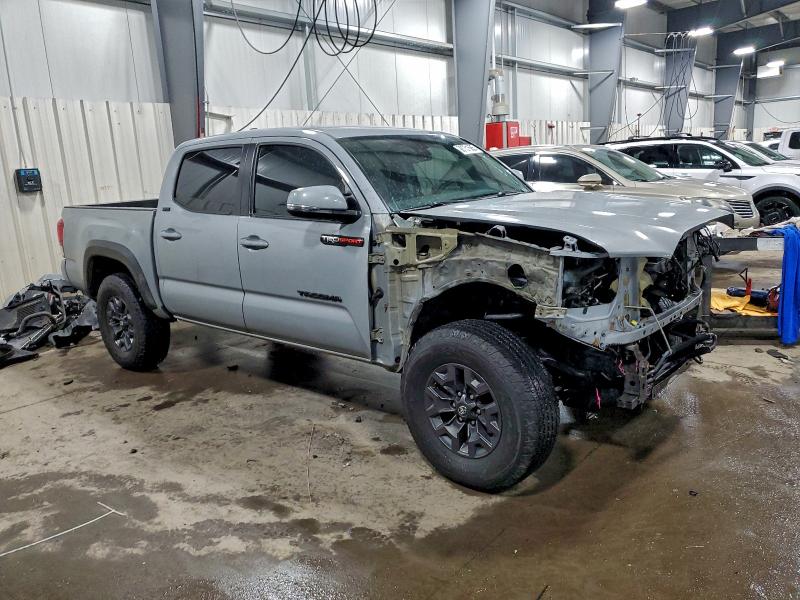 Фото 4 - TOYOTA TACOMA