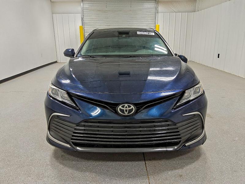 Фото 5 - TOYOTA CAMRY