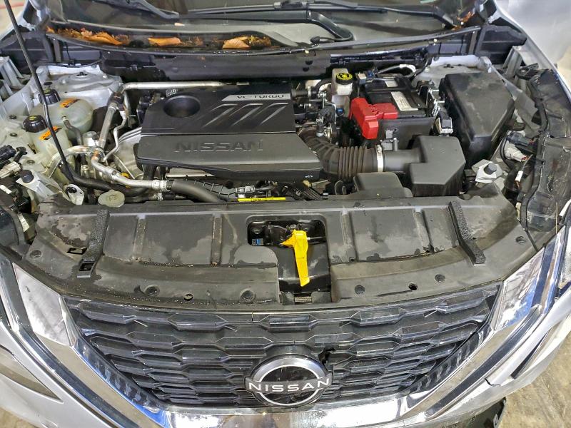 Фото 11 - NISSAN ROGUE