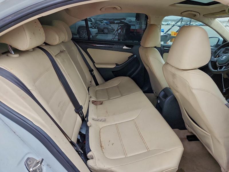 Фото 10 - VOLKSWAGEN JETTA