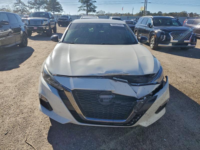 Фото 5 - NISSAN ALTIMA