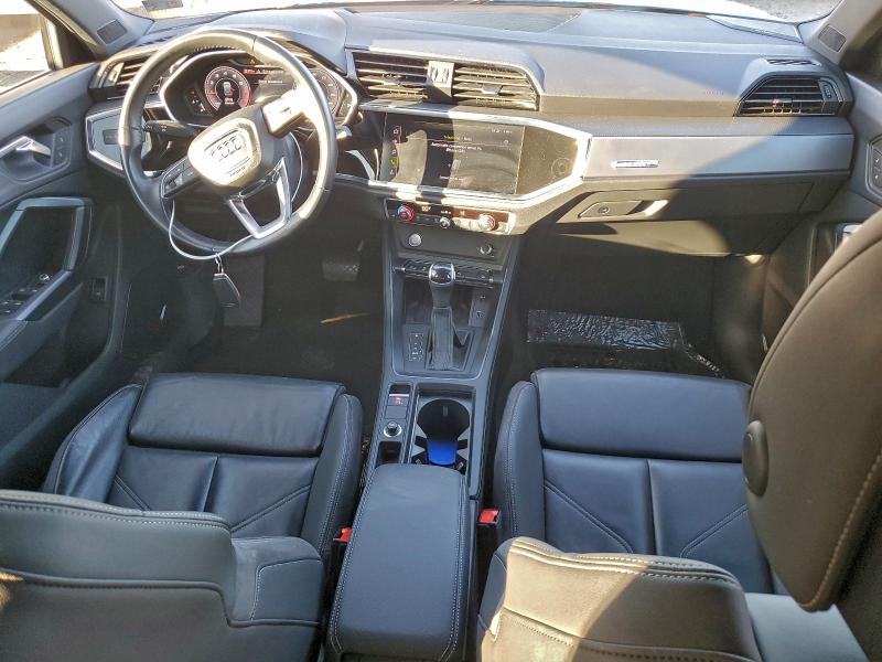 Фото 8 - AUDI Q3