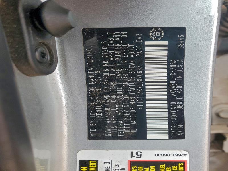 Фото 13 - TOYOTA CAMRY