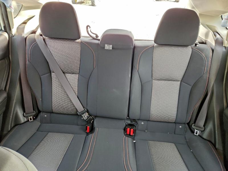 Фото 10 - SUBARU CROSSTREK